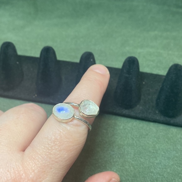 Solid Sterling Rainbow Moonstone Ring - Picture 4 of 4
